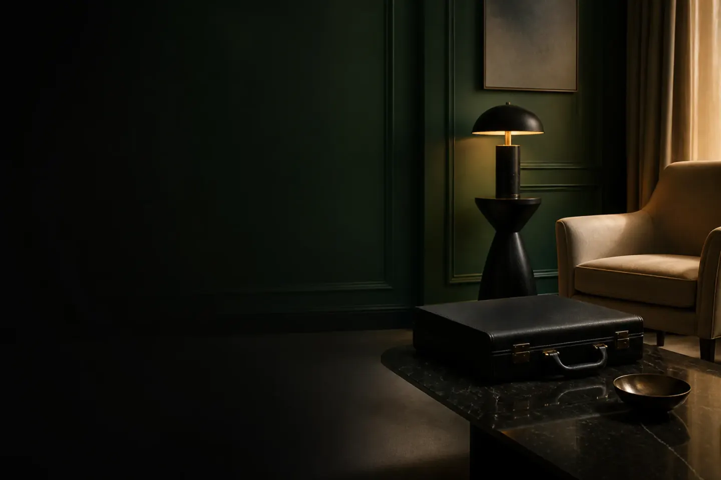Private lounge with green walls, a closed file and subdued light